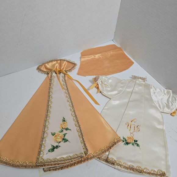 VTG Infant Of Prague Yellow Roses Coordinating Vestments Cape/Robe & Dress 10” L - Picture 2 of 16
